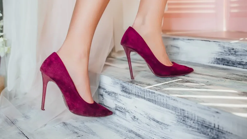 How to Make High Heels More Comfortable? (Easy Tips)